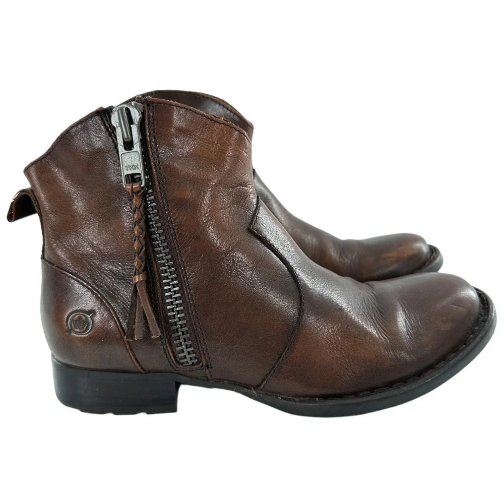 Born ankle booties size 7 38 M/W brown leather western rodeo zip down boots